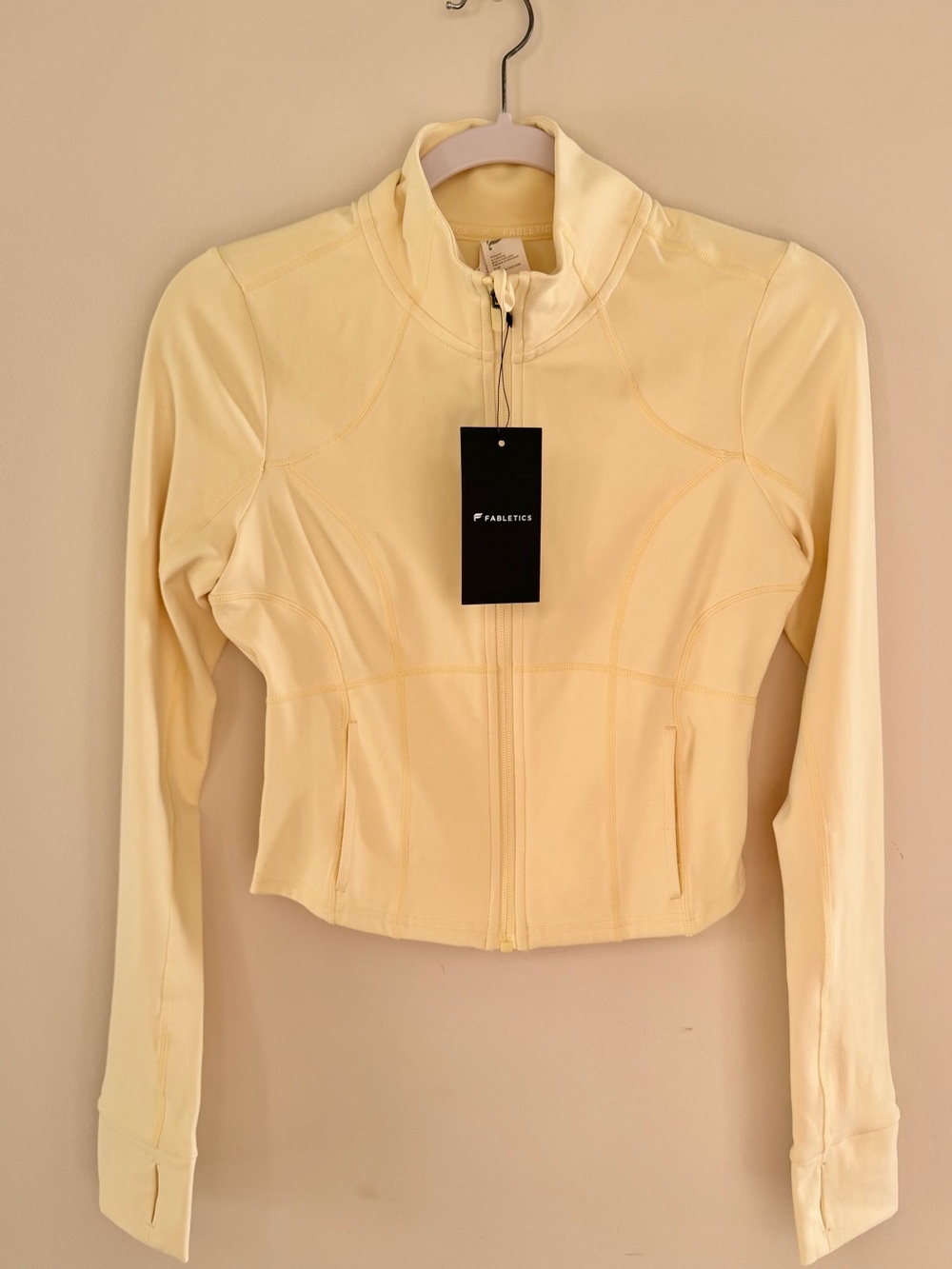 NWT Fabletics Perfect Storm Cropped Train Jacket Butter Yellow Small